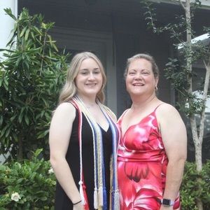 Meet your Posher, Carrie